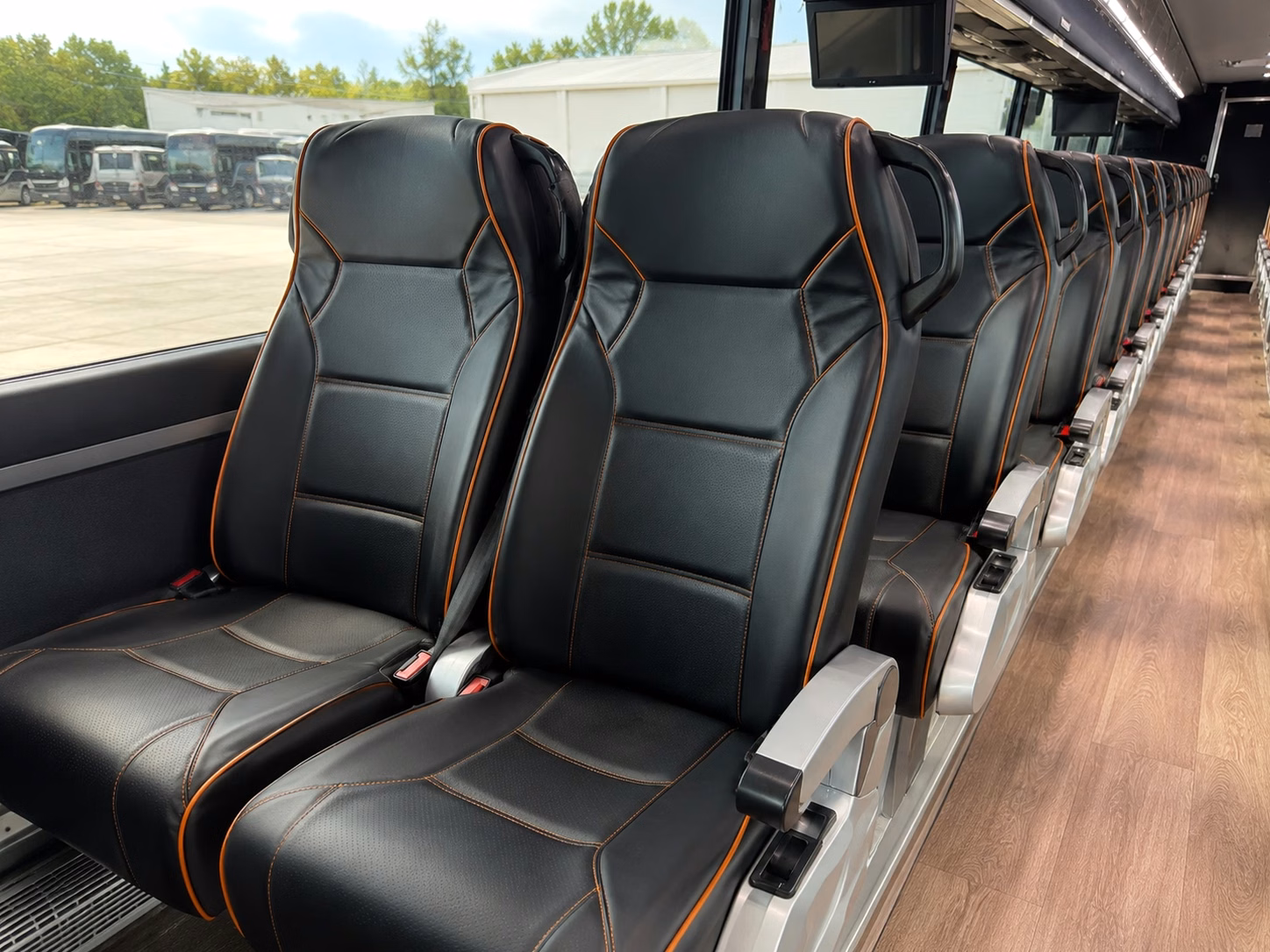 charter buses for new rochelle corporate retreats and off site meetings