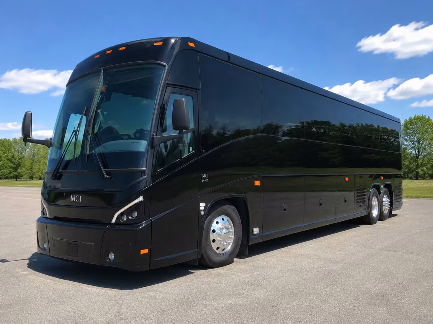charter buses to new york city landmarks and museums perfect for new rochelle school groups